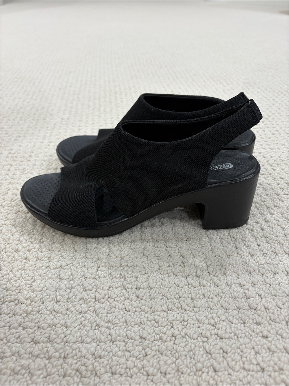 BZEES Sandal Black Size 9